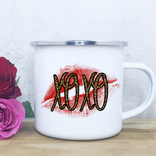 Load image into Gallery viewer, XOXO Kiss
